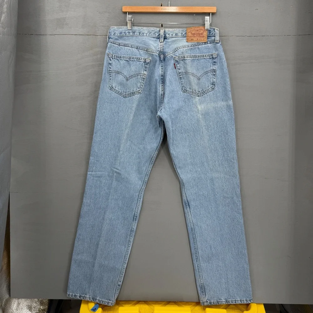 Vintage Levi's 501 XX Jeans Light Wash Vintage Made in USA Faded 34 x 32